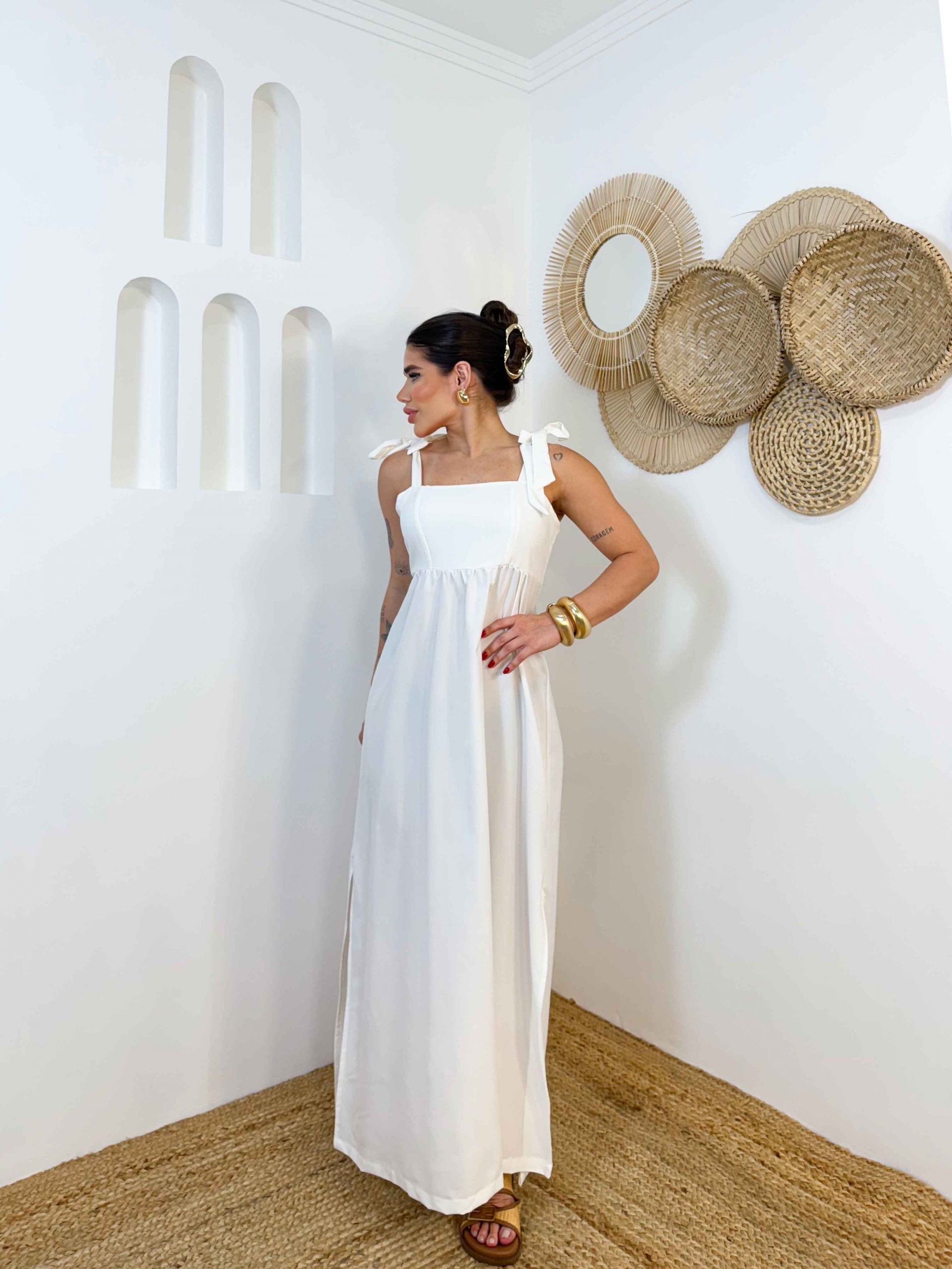 Vestido de amarrar no ombro