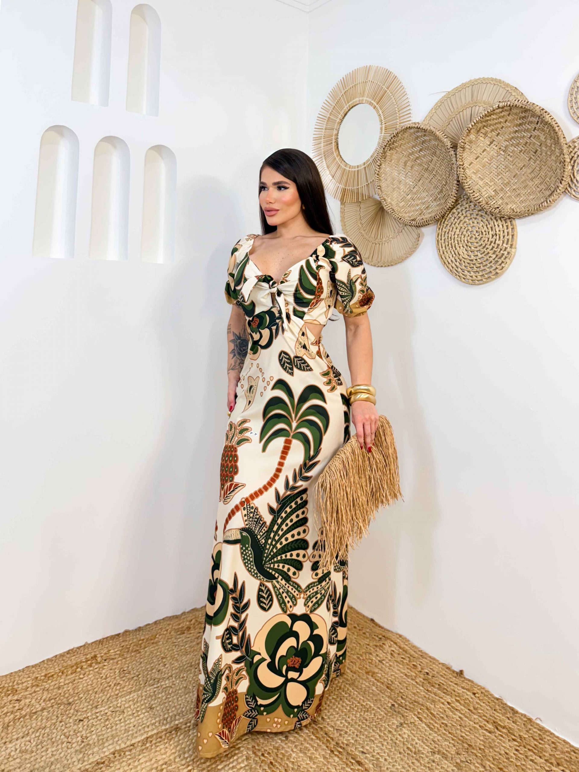 Vestido com manguinha e laço no busto Coração Selvagem