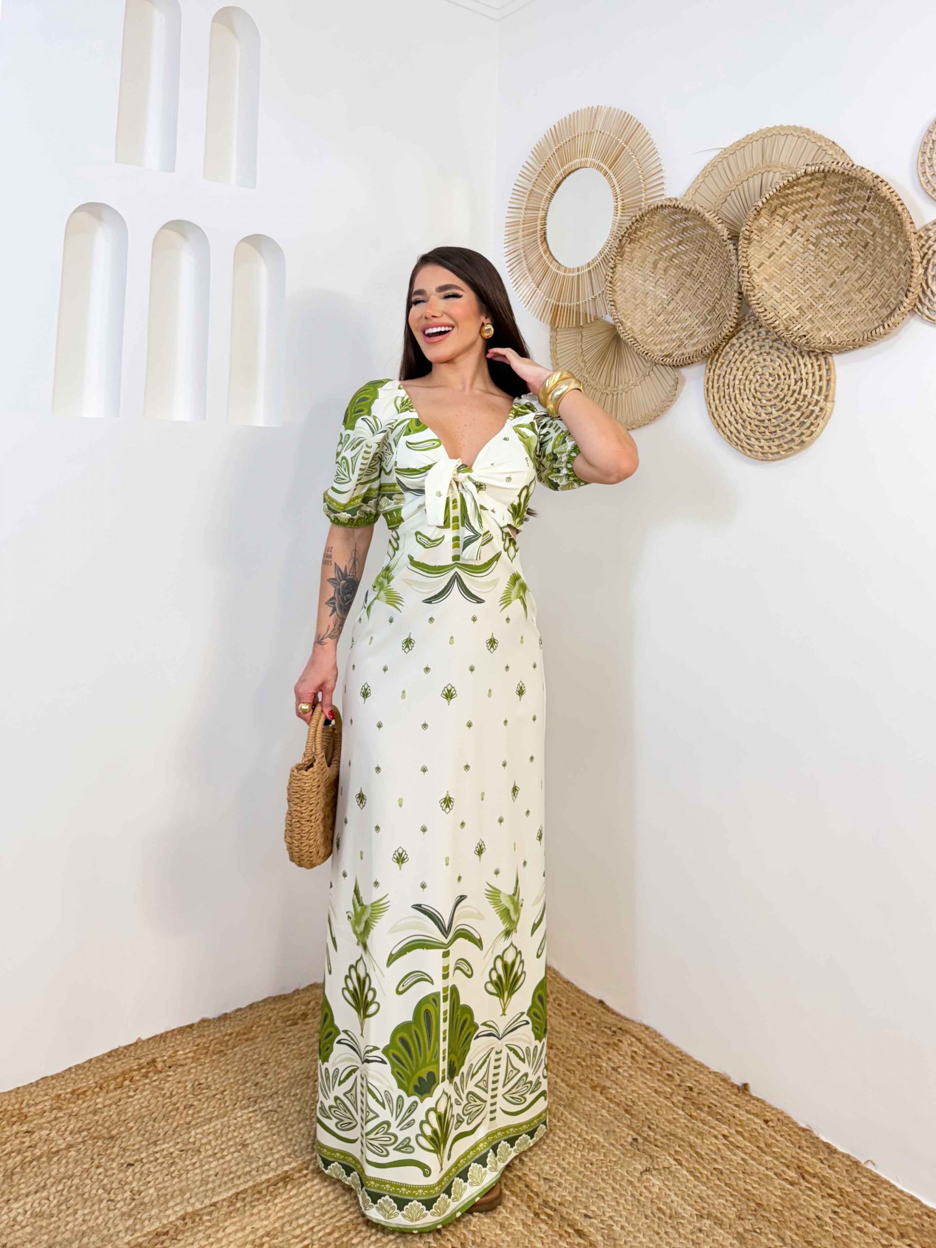 Vestido com manguinha e laço no busto Alma Livre