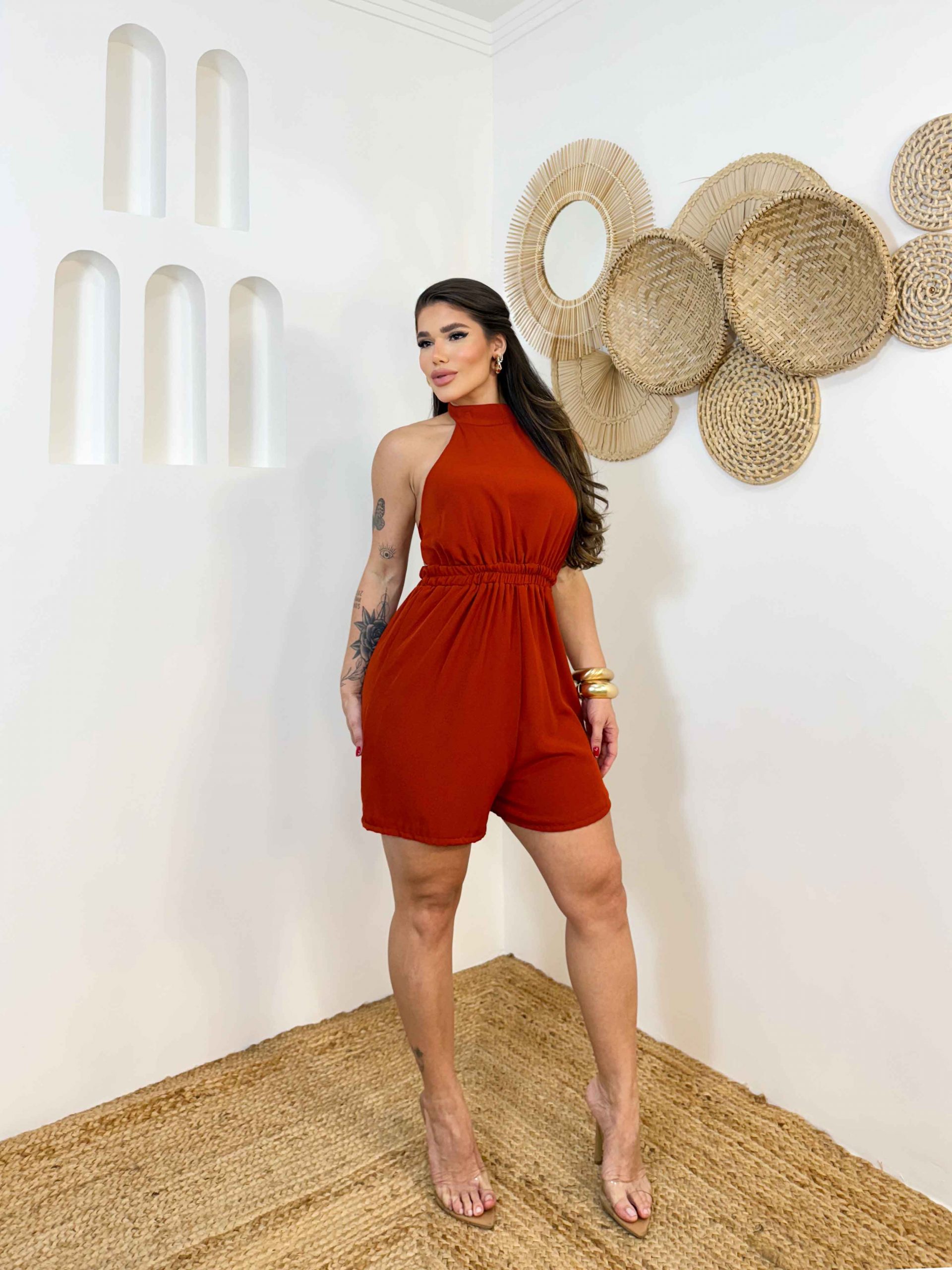 Macaquinho frente única de amarrar nas costas